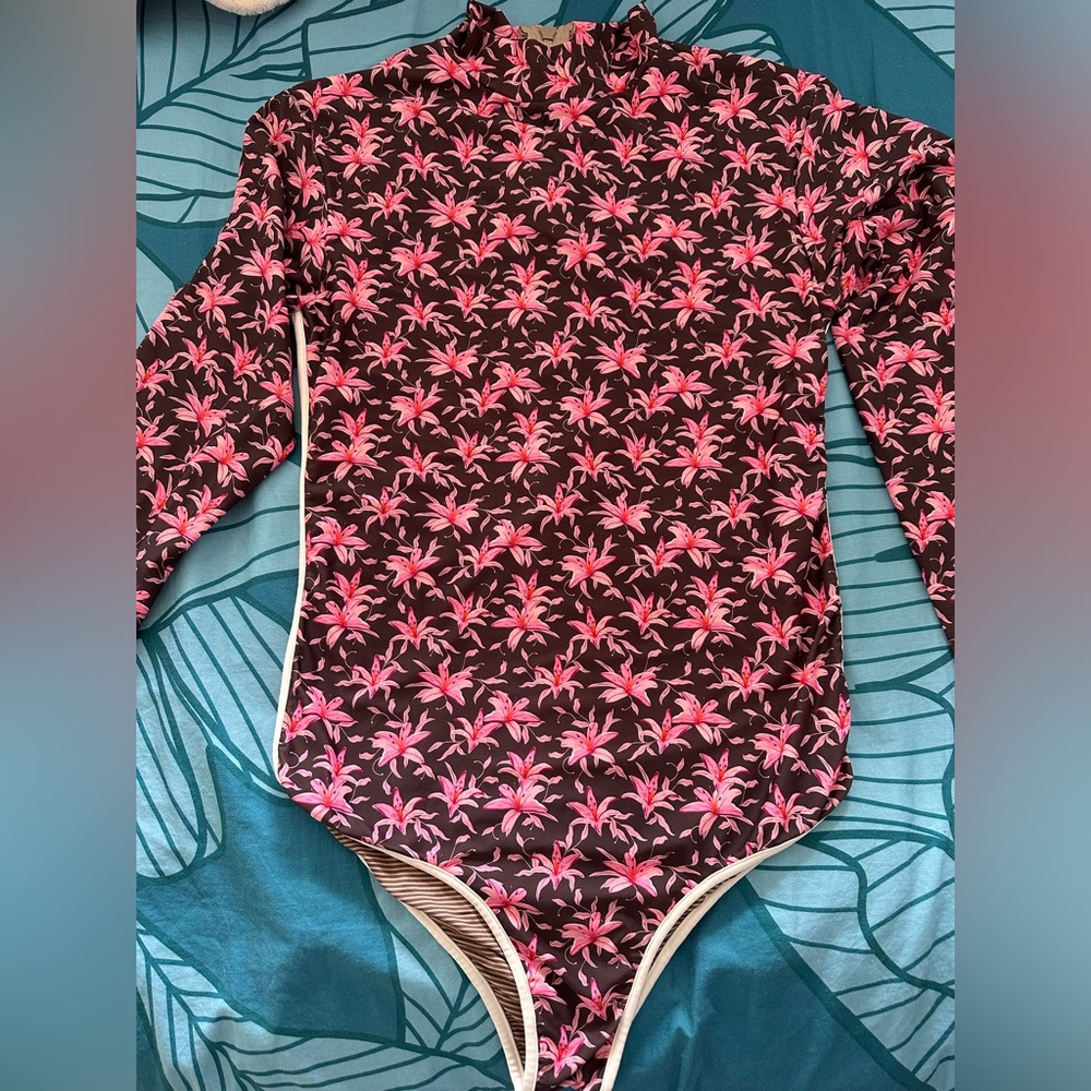 Acacia Ehukai in Madonna